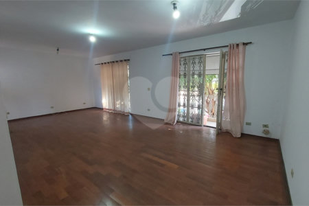 Casa à venda com 3 quartos, sendo 1 suíte, em Jardim Emília, Sorocaba, SP