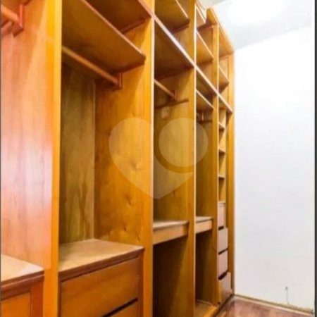 Casa com 203m² , 4 dormitórios , sendo 3 suítes , 2 vagas , à venda na Vila Formosa.