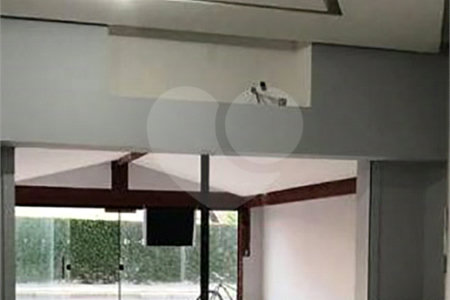 Salão 110m² comercial na Lucas Nogueira Garcez - Atibaia- SP