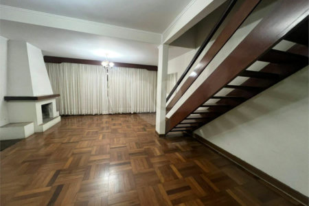 Casa à venda com 4 quartos, sendo 1 suíte, em Vila Mascote, São Paulo, SP