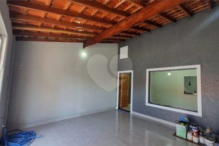 Casa à venda com 3 quartos, sendo 1 suíte, em Vila Brizzola, Indaiatuba, SP