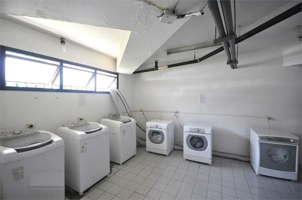 Apartamento à venda com 1 quarto em Paraíso do Morumbi, São Paulo, SP