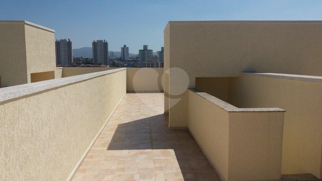 Sobrado à venda com 3 suítes em Vila Romero, São Paulo, SP