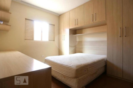 Casa à venda com 2 quartos, sendo 1 suíte,  em Jardim Ivana, São Paulo, SP