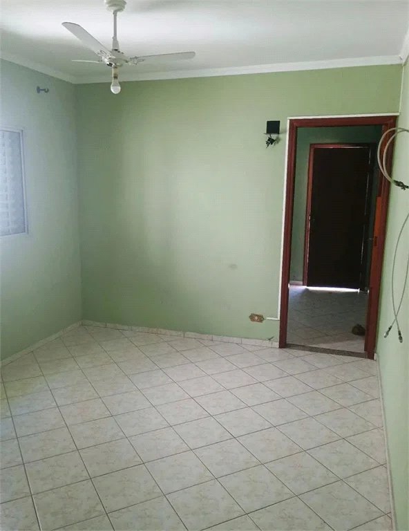 Sobrado à venda com 5 quartos em Vila Arriete, São Paulo, SP