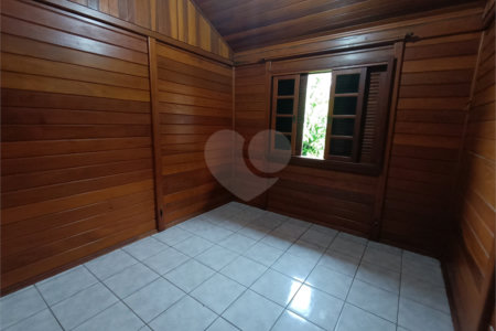 Casa à venda com 3 quartos, sendo 1 suíte,  em Jardim Villaça, São Roque, SP