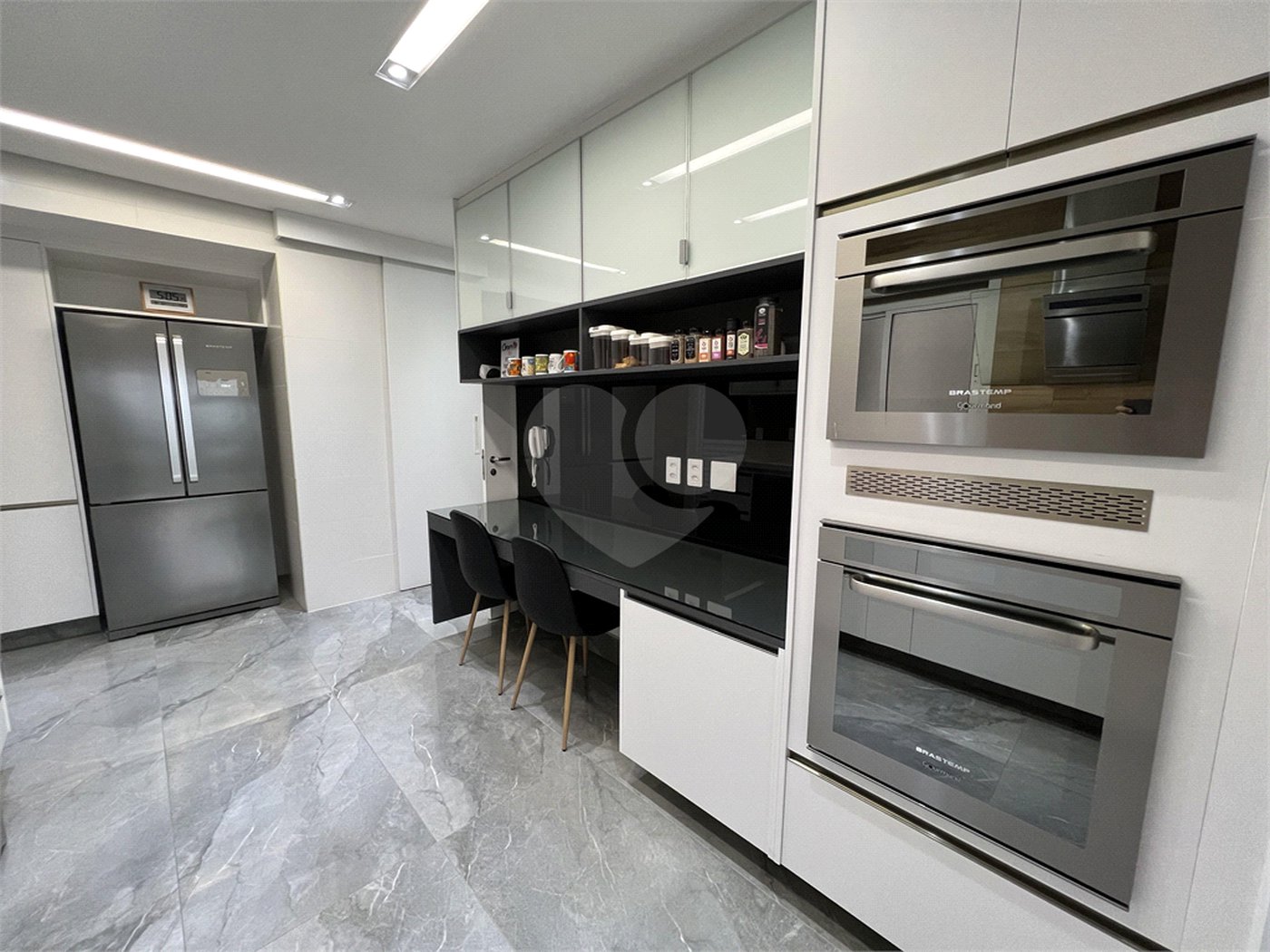 Apartamento à venda com 3 suítes em Jardim Arpoador, São Paulo, SP