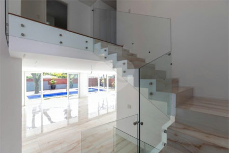 Casa à venda com 4 suítes no condomínio Porto Fino, São Paulo - SP
