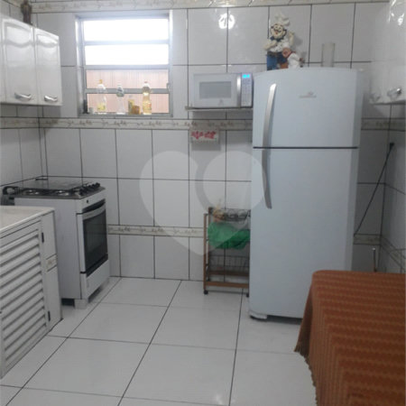 Casa Térrea à venda com 3 quartos em Jardim Nadir, São Paulo, SP