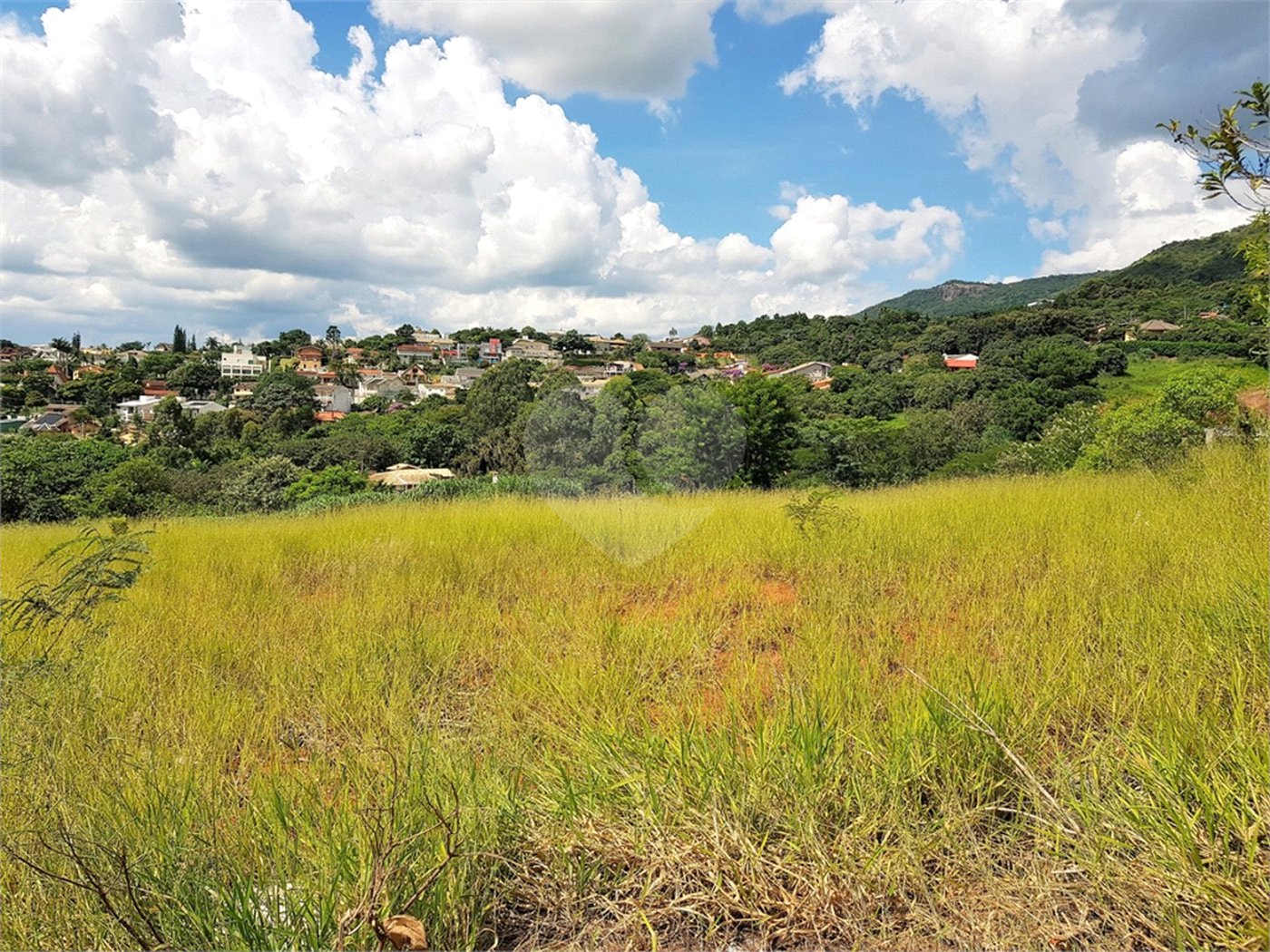 Terreno à venda em Jardim Maristela, Atibaia, SP
