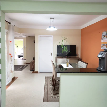 Casa à venda com 6 quartos, sendo 3 suítes, em Alto Ipiranga, Mogi das Cruzes, SP