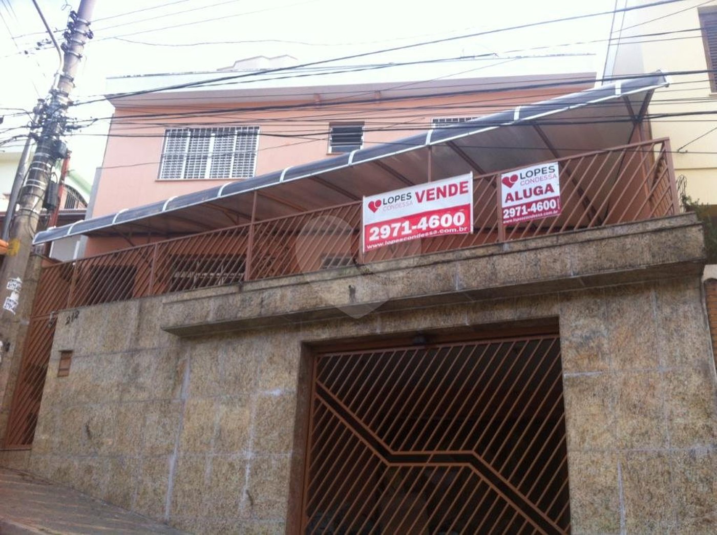 Sobrado à venda com 3 quartos, sendo 1 suíte, em Chora Menino, São Paulo, SP