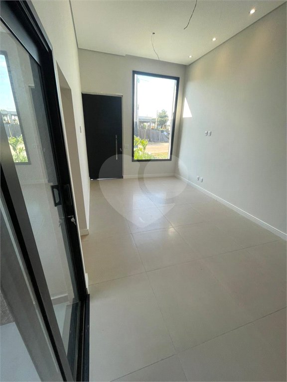 Casa à venda com 3 quartos, sendo 2 suítes,  no condomínio Residencial Jardim, Sorocaba - SP