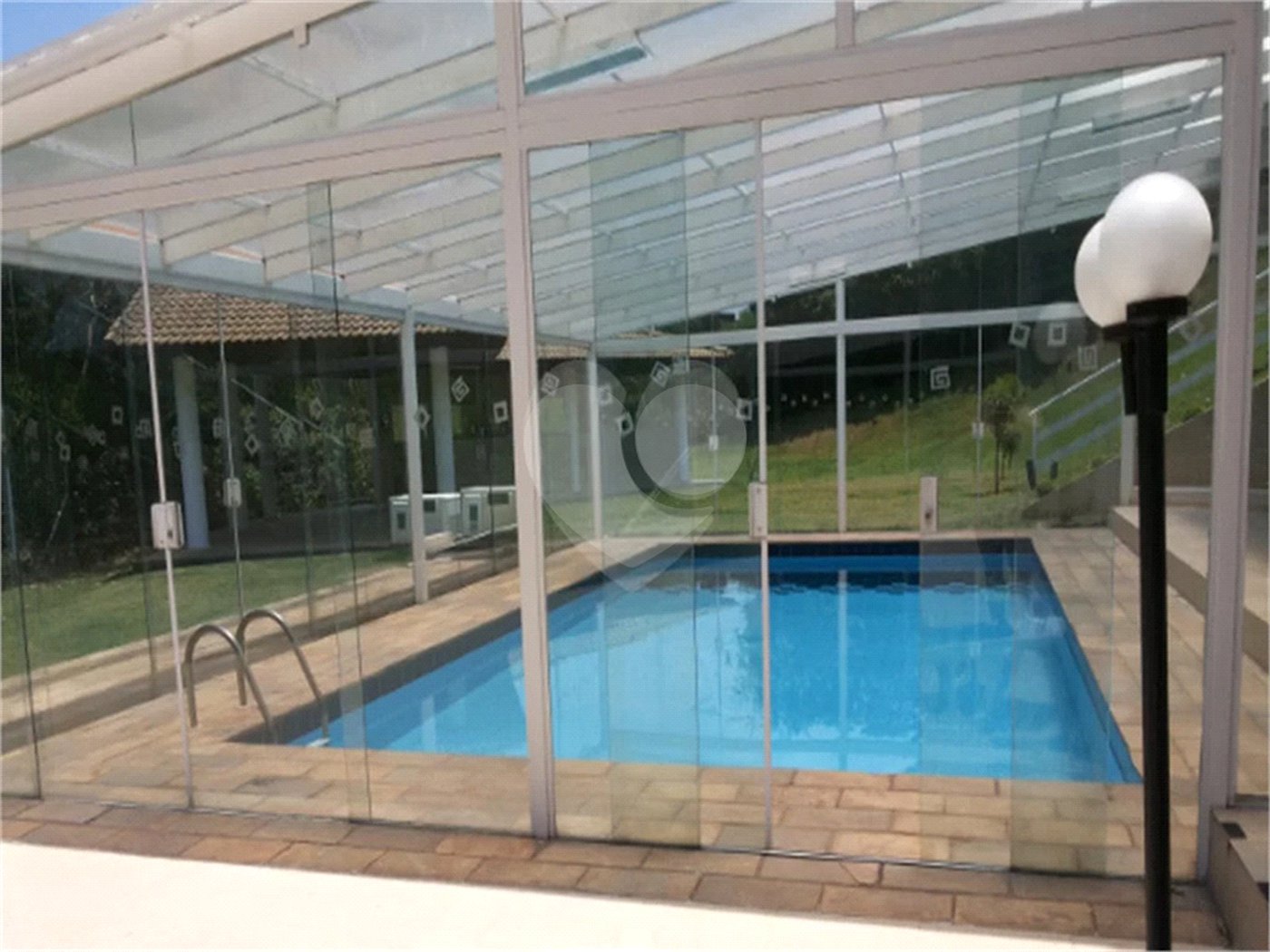 Casa à venda com 4 suítes no condomínio Suíça da Cantareira, Mairiporã - SP