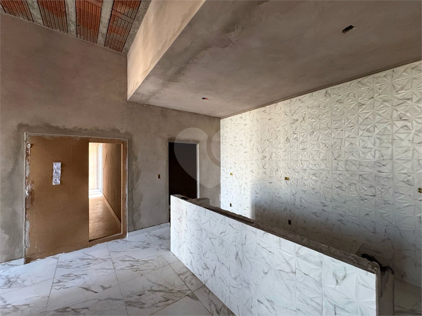 Casa em condominio em reta final de obras