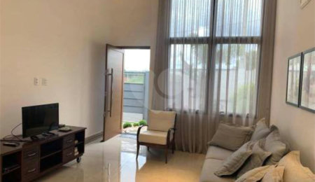 Casa à venda com 2 quartos, sendo 1 suíte, em Pinheirinho, Vinhedo, SP