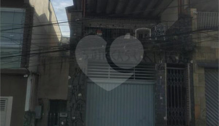 Sobrado à venda com 2 suítes em Vila Mazzei, São Paulo, SP