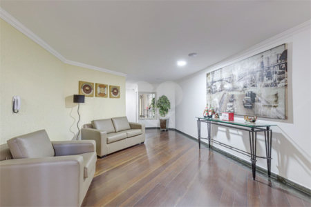 Apartamento à venda com 3 quartos, sendo 1 suíte, em Alto da Boa Vista, São Paulo, SP