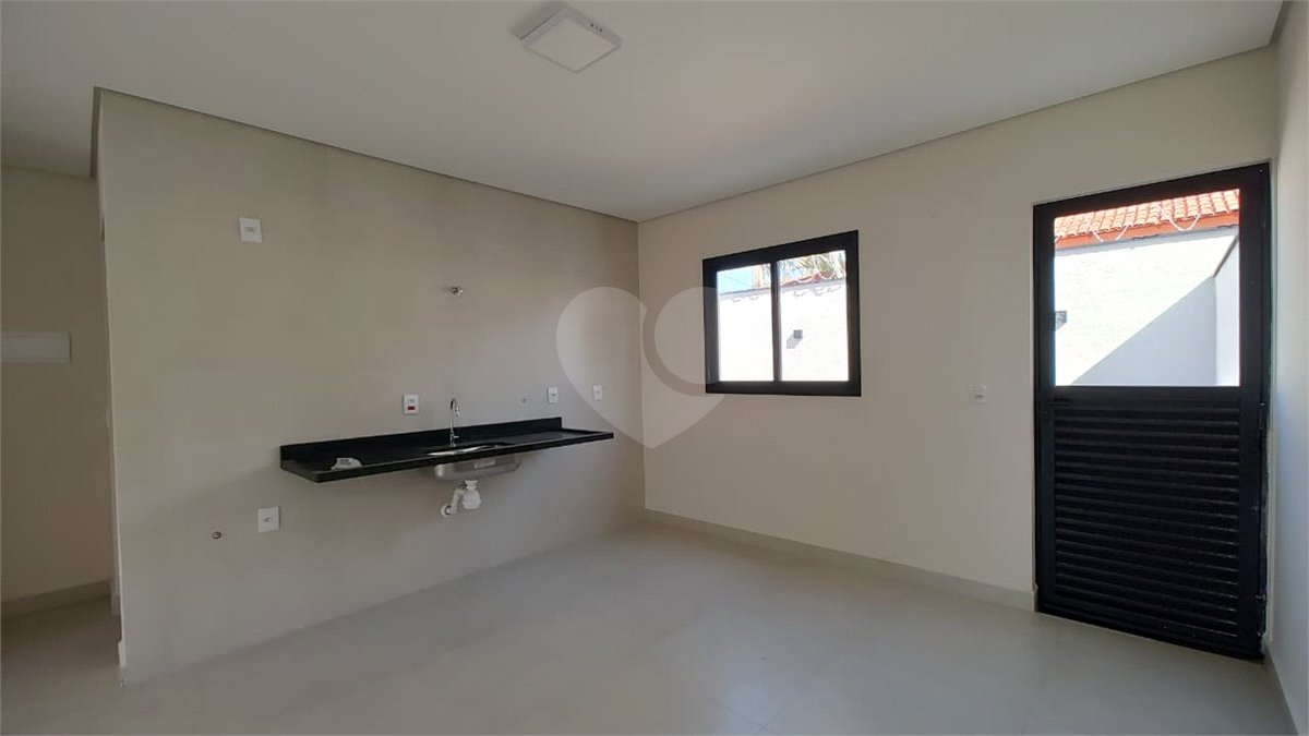 Casa de Vila à venda com 3 quartos, sendo 1 suíte,  em Éden, Sorocaba, SP