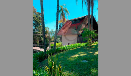 Casa à venda com 4 suítes em Parque Petrópolis, Mairiporã, SP