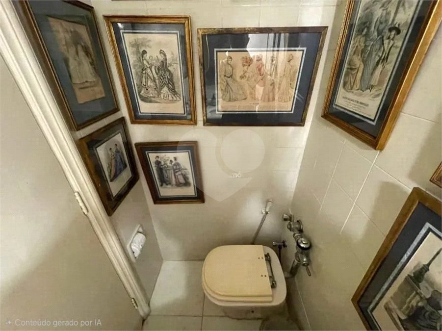 Apartamento à venda com 4 quartos, sendo 1 suíte, em Lagoa, Rio de Janeiro, RJ
