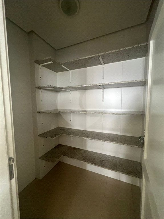 Apartamento à venda com 4 quartos, sendo 2 suítes,  em Vila Oliveira, Mogi das Cruzes, SP
