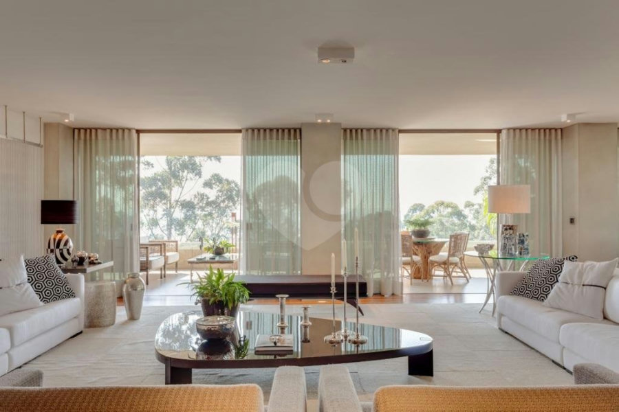 Apartamento à venda com 4 suítes em Morumbi, São Paulo, SP