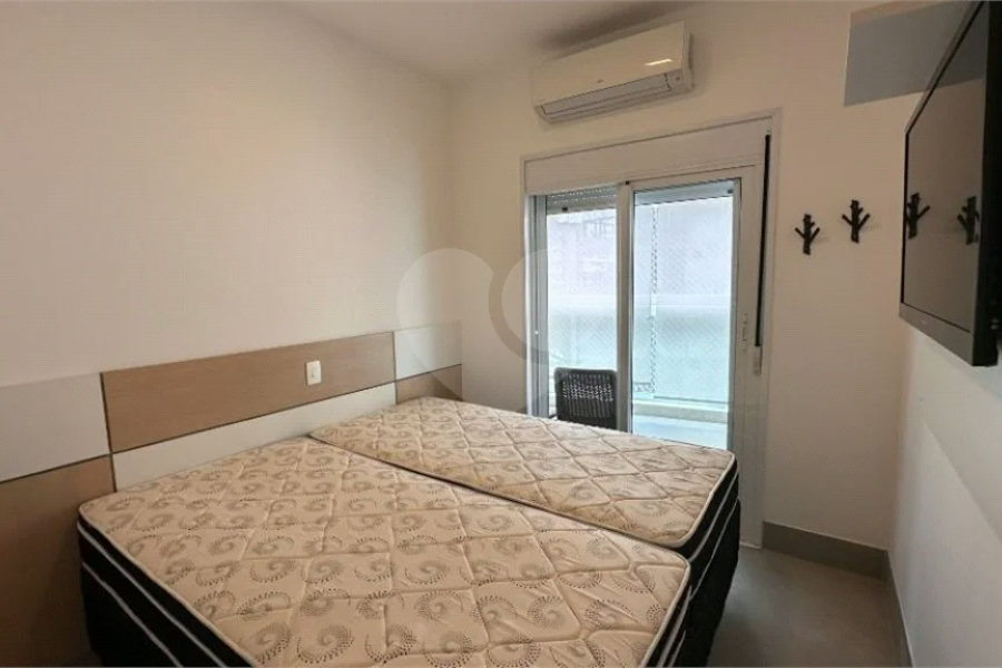 Apartamento à venda com 3 quartos, sendo 1 suíte,  em Riviera de São Lourenço, Bertioga, SP