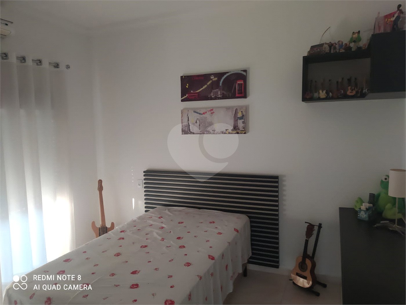 Casa à venda com 3 quartos, sendo 2 suítes, no condomínio Ibiti Royal Park, Sorocaba - SP
