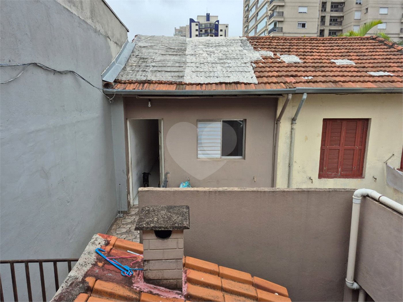 Sobrado à venda com 4 quartos, sendo 2 suítes, em Vila Romana, São Paulo, SP