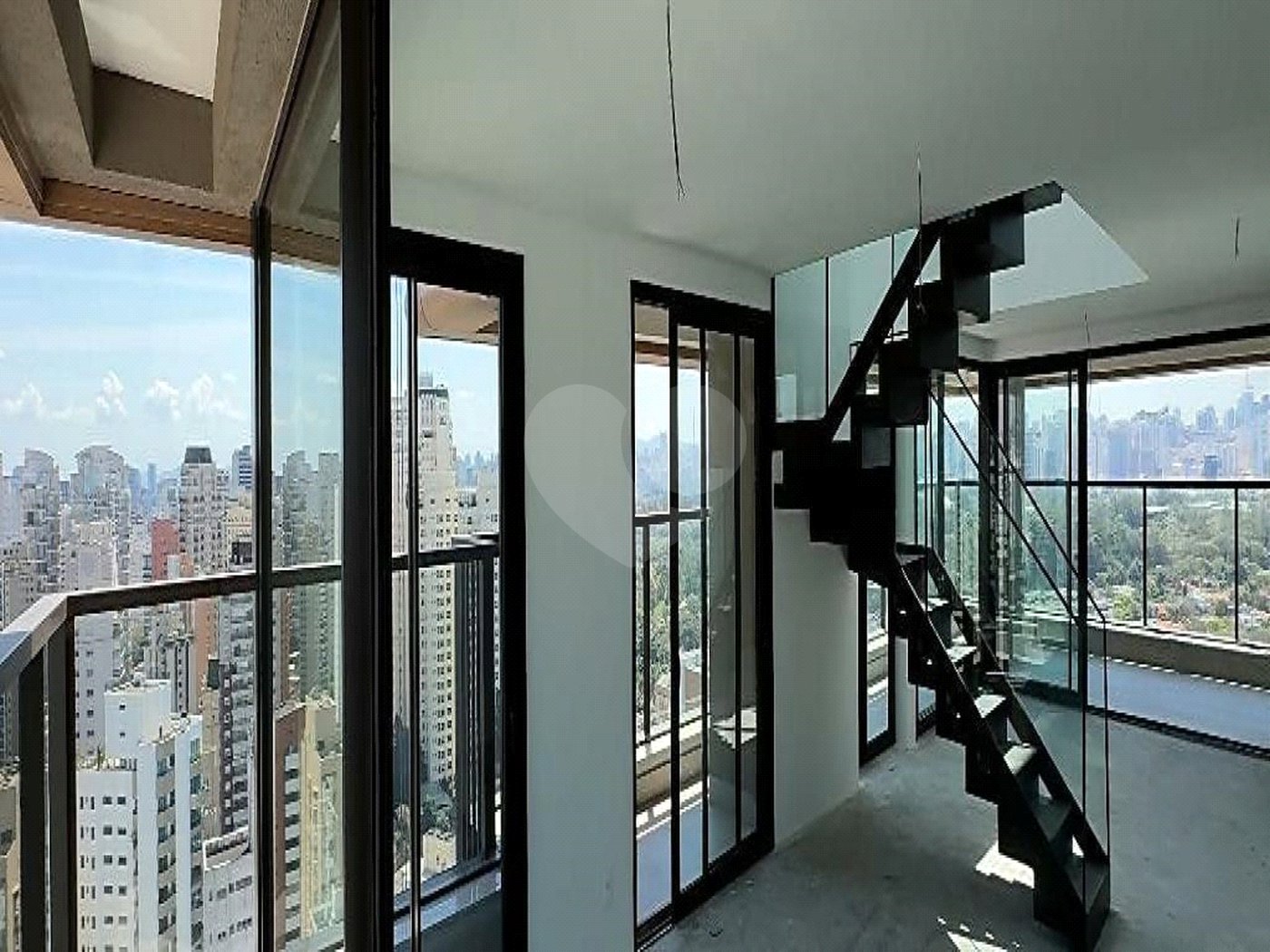 Apartamento à venda com 4 suítes em Moema, São Paulo, SP