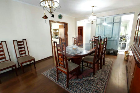 Casa à venda com 6 quartos, sendo 3 suítes, em Jardim Brasil (zona Sul), São Paulo, SP