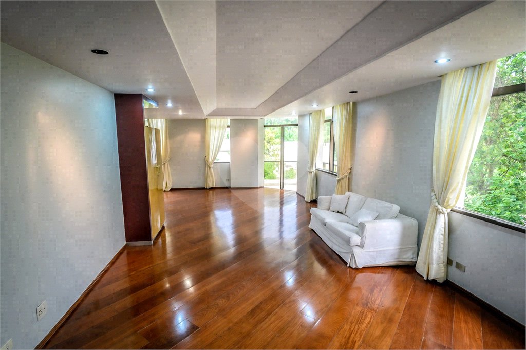 Apartamento à venda com 3 suítes em Paineiras do Morumbi, São Paulo, SP
