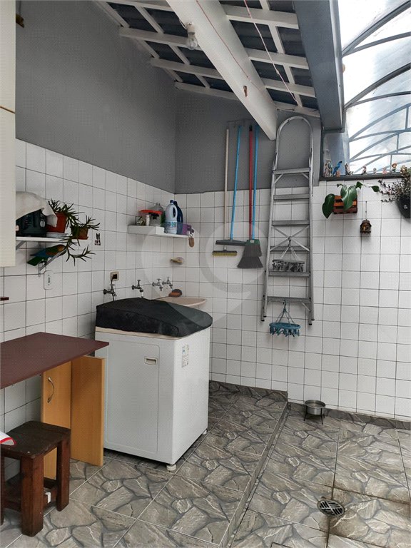 Casa à venda com 4 quartos, sendo 1 suíte, em Jardim Leila, Guarulhos, SP