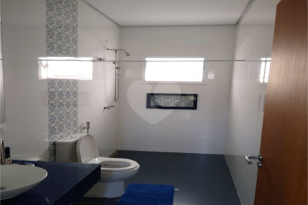 Casa à venda com 3 quartos, sendo 1 suíte, no condomínio Jd Portal de Itaici, Indaiatuba - SP