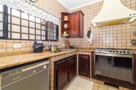 Casa à venda com 4 suítes em Jardim Marajoara, São Paulo, SP