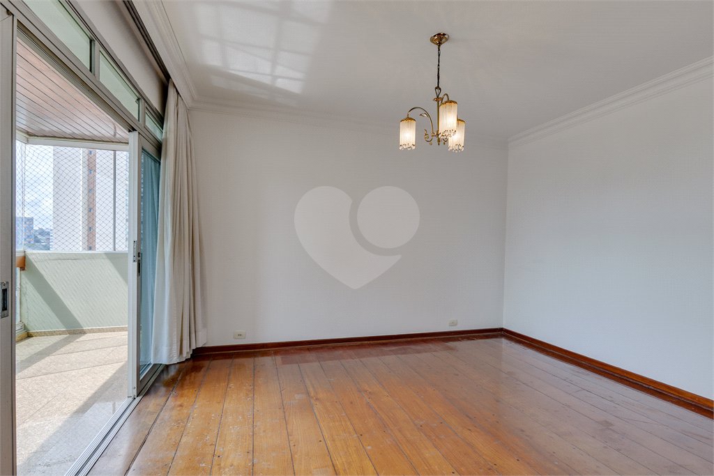 Apartamento à venda com 4 suítes em Campo Belo, São Paulo, SP