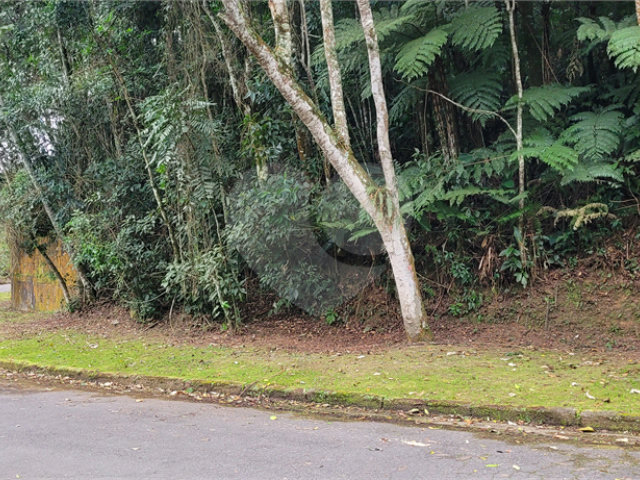 Terreno à venda no condomínio Alpes da Cantareira, Mairiporã - SP