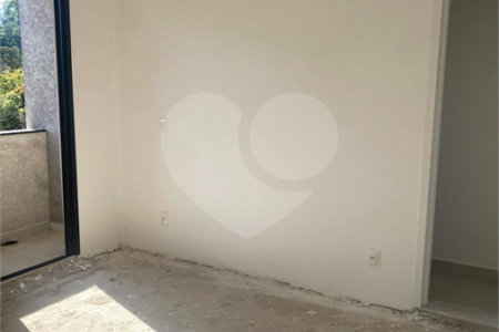 Casa à venda com 2 suítes no condomínio Vila Ilha de Creta, Valinhos - SP