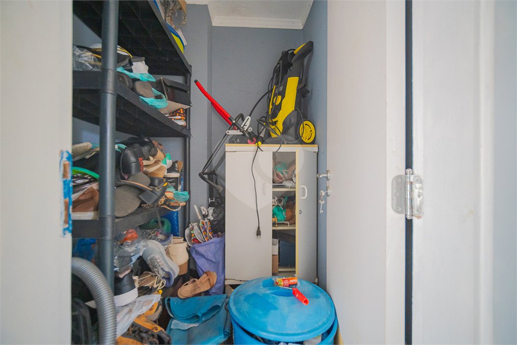 Casa à venda com 3 quartos, sendo 1 suíte,  no condomínio Queluz Vita - Casas, Cotia - SP