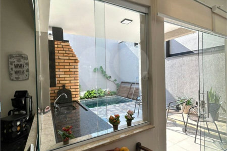 Sobrado à venda com 3 quartos, sendo 1 suíte,  em Villa Di Cesar, Mogi das Cruzes, SP