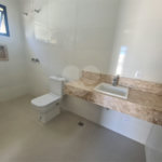 Casa à venda com 3 suítes no condomínio Loteamento Recanto dos Paturis, Vinhedo - SP