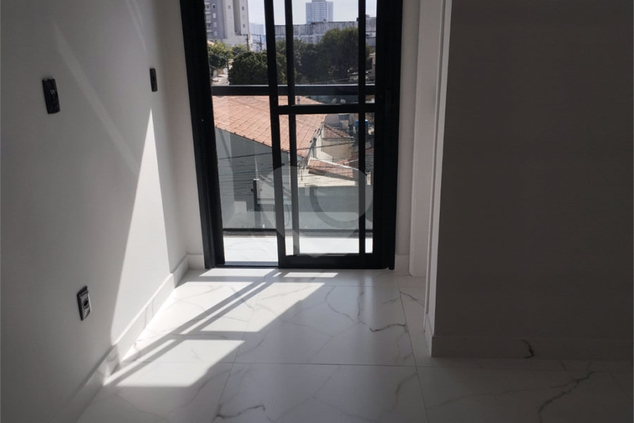 Sobrado à venda com 3 suítes em Parada Inglesa, São Paulo, SP