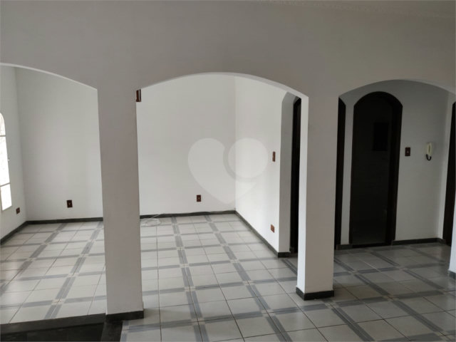 Sobrado à venda com 4 quartos, sendo 1 suíte,  em Vila Nova Mazzei, São Paulo, SP