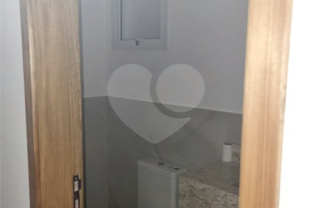 Sobrado à venda com 3 quartos, sendo 1 suíte, em Vila Mazzei, São Paulo, SP