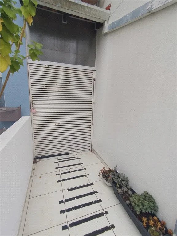 Casa à venda com 2 quartos, sendo 1 suíte,  no condomínio Residencial Viva Vida, Cotia - SP