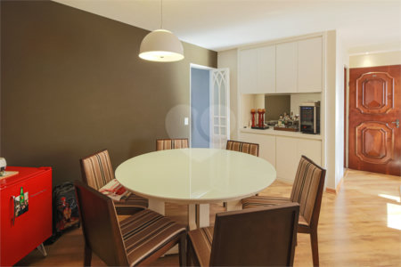 Apartamento à venda com 3 quartos, sendo 1 suíte, em Brooklin, São Paulo, SP