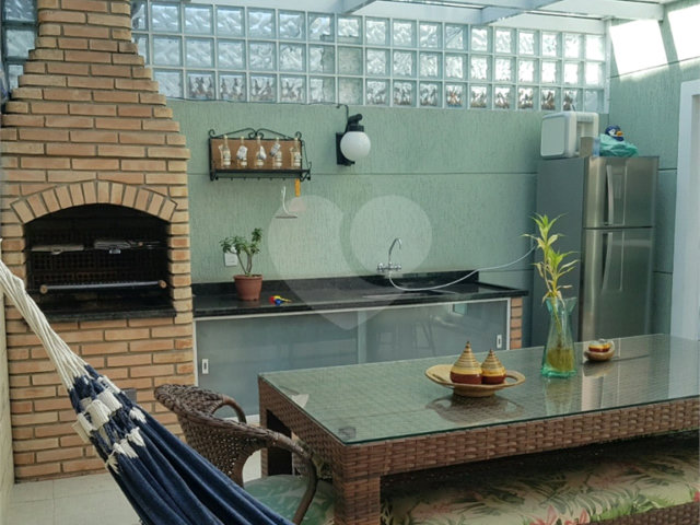 Sobrado à venda com 3 quartos, sendo 2 suítes,  em Santana, São Paulo, SP