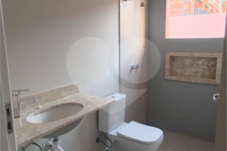 Casa à venda com 3 quartos, sendo 1 suíte, em Jardim dos Ipês, Salto, SP