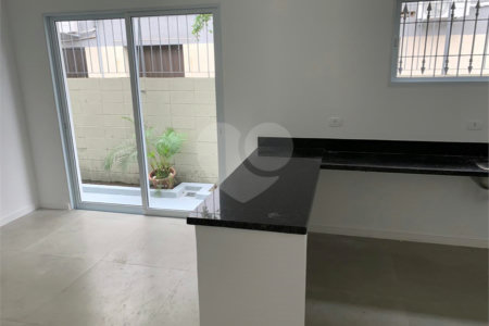 Sobrado à venda ou para alugar com 7 quartos, sendo 3 suítes, em Vila Mariana, São Paulo, SP